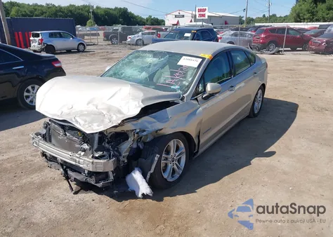 2018 Ford Fusion Hybrid Se z USA, uszkodzony, nr VIN 3FA6P0LU5JR165232